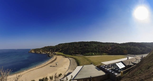 The nice seashore golf