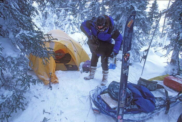 Polar Travel Tips: Hand and Foot Care within the Cold 1