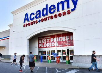 Academy Sports and Outdoors Stock Report 